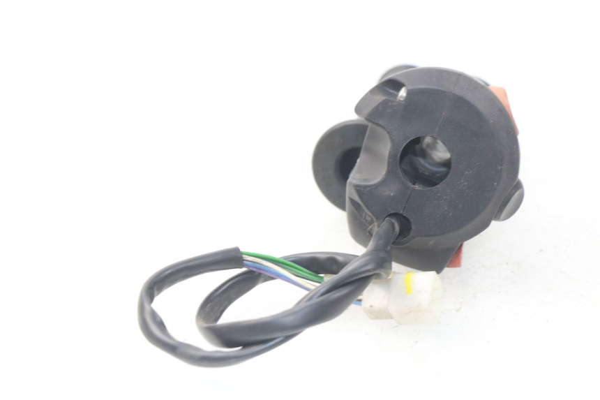 photo de RECHTER STUURSCHAKELAAR PEUGEOT SATELIS 300 (2012 - 2015) - Staat van het oppervlak