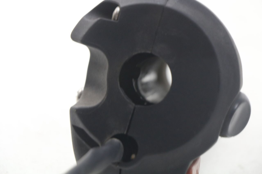 photo de RECHTER STUURSCHAKELAAR PEUGEOT SATELIS 125 (2006 - 2009) - Andere kijkhoek