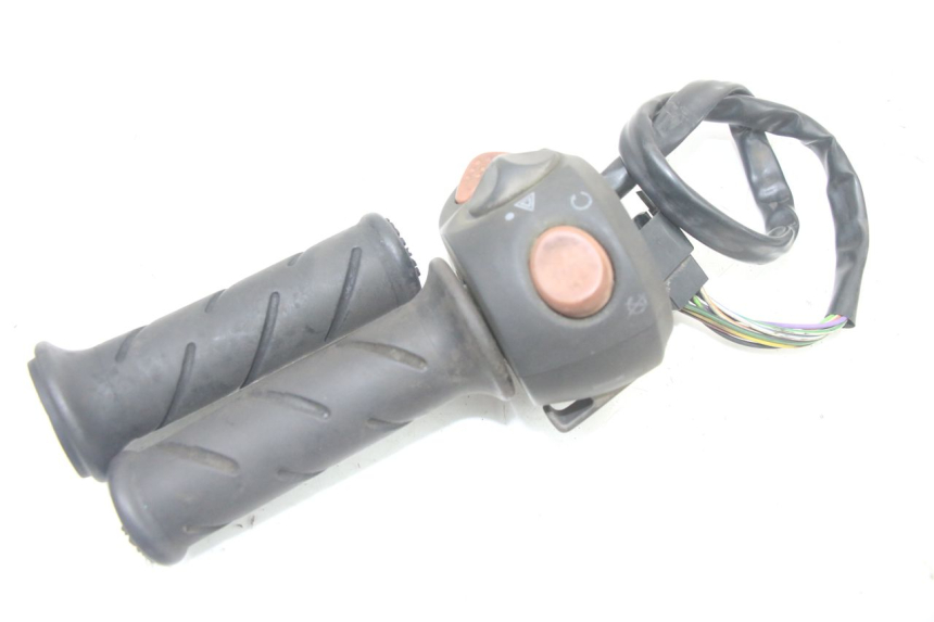 photo de RECHTER STUURSCHAKELAAR PEUGEOT SATELIS 125 (2013 - 2018) - Andere kijkhoek