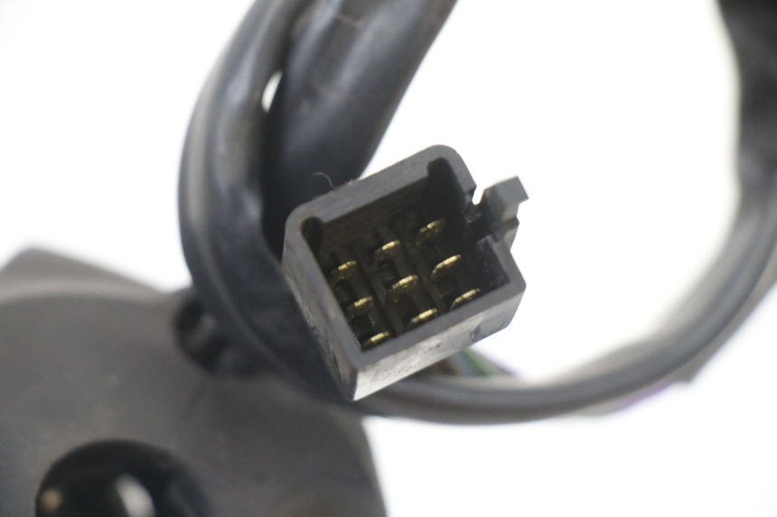 photo de RECHTER STUURSCHAKELAAR PEUGEOT SATELIS 125 (2013 - 2018) - Bevestigingspunten