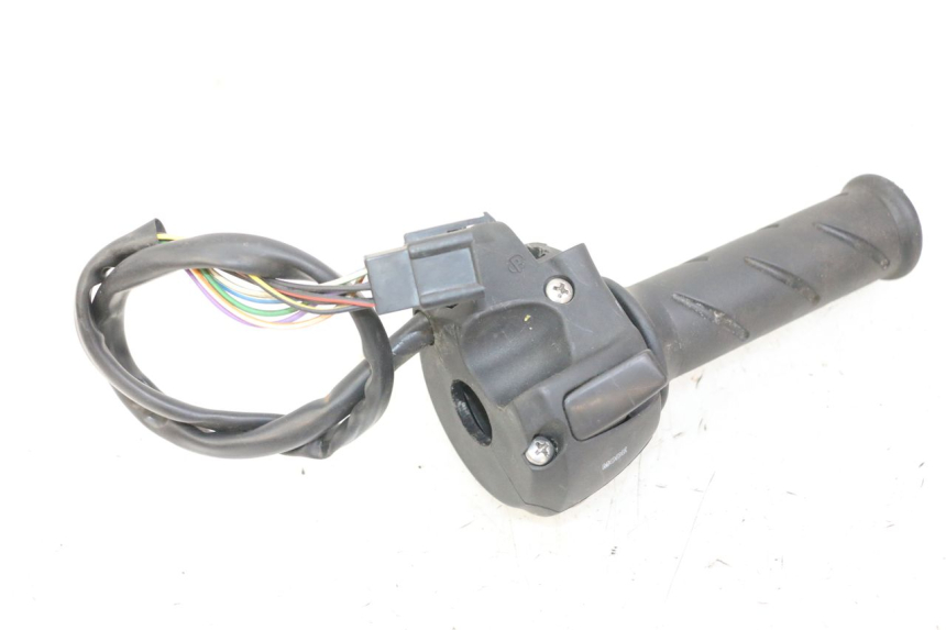 photo de RECHTER STUURSCHAKELAAR PEUGEOT SATELIS 125 (2013 - 2018) - Overzicht