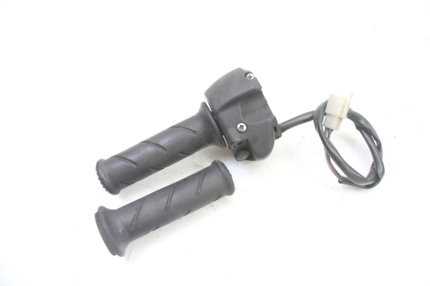 photo de RECHTER STUURSCHAKELAAR PEUGEOT SATELIS 250 (2006 - 2012) - Andere kijkhoek