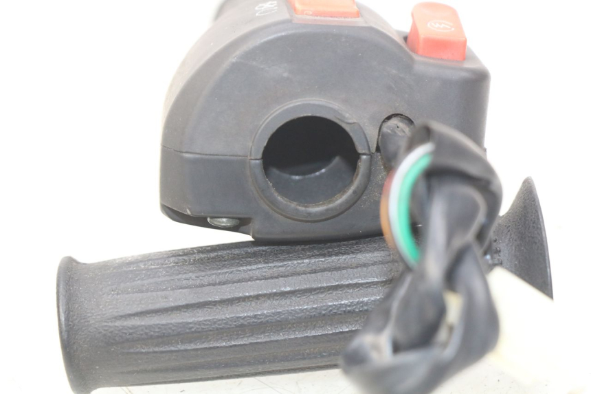 photo de RECHTER STUURSCHAKELAAR JM MOTORS SC 4T 50 (2012 - 2017) - Zoom op gebruiksstaat