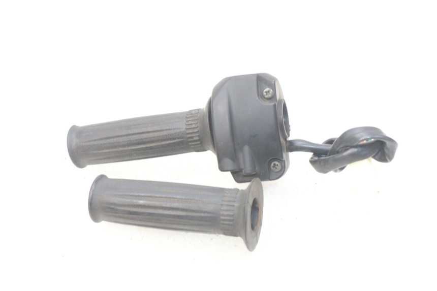 photo de RECHTER STUURSCHAKELAAR JM MOTORS SC 4T 50 (2012 - 2017) - Technische close-up