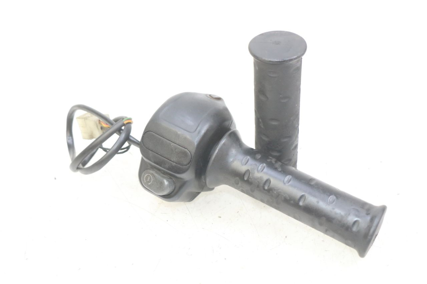 photo de RECHTER STUURSCHAKELAAR APRILIA SCARABEO 100 (2003 - 2012) - Hoofdaanzicht