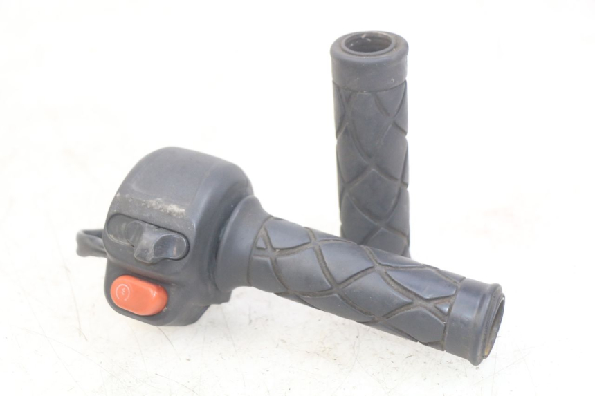 photo de RECHTS STUURSCHAKELAAR MBK SKYLINER 125 (1998 - 2001) - Hoofdaanzicht