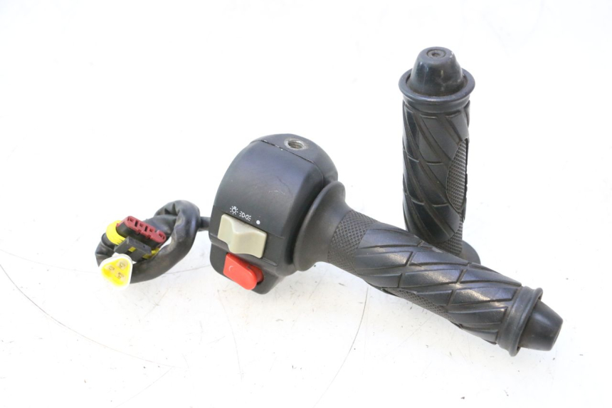 photo de RECHTER SCHAKELAAR RIDE SLASH 2T 50 (2012 - 2014) - Hoofdaanzicht