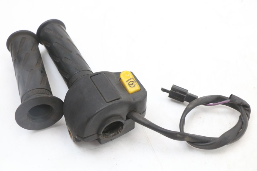 photo de RECHTER STUURSCHAKELAAR PEUGEOT STREETZONE 2T 50 (2014 - 2019) - Technische close-up