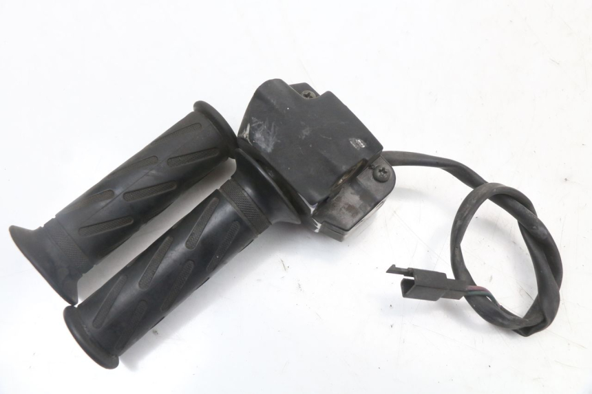 photo de RECHTER STUURSCHAKELAAR PEUGEOT STREETZONE 2T 50 (2014 - 2019) - Overzicht