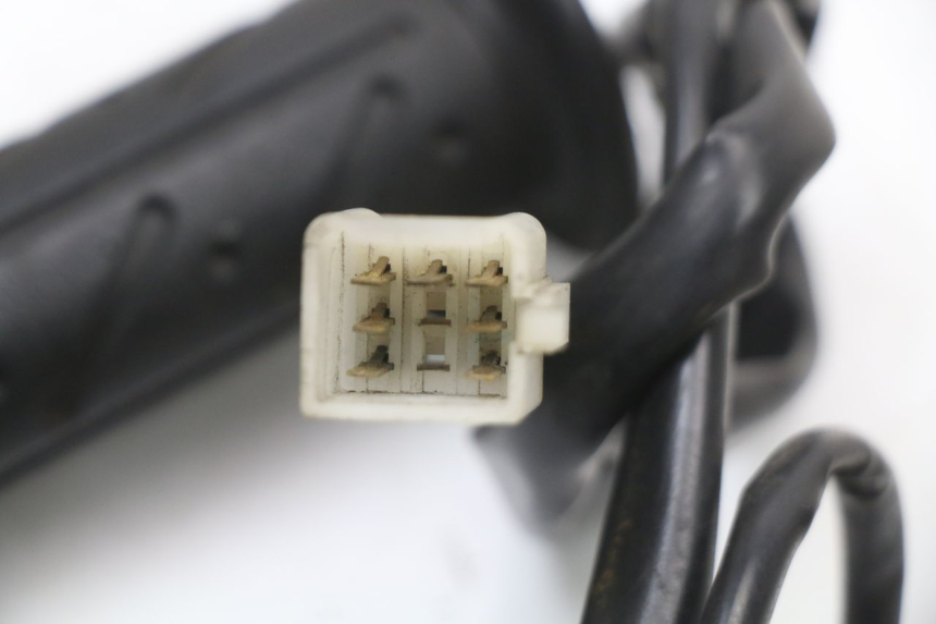 photo de RECHTER STUURSCHAKELAAR KYMCO SUPER 8 4T 50 (2021 - 2024) - Staat van het oppervlak