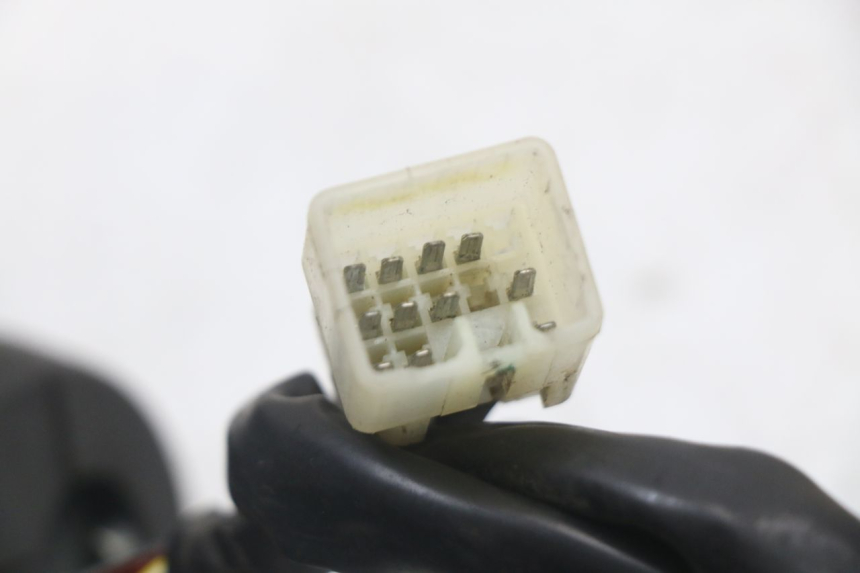 photo de RECHTER STUURSCHAKELAAR SUZUKI BURGMAN 125 (2018 - 2021) - Gecontroleerd onderdeel