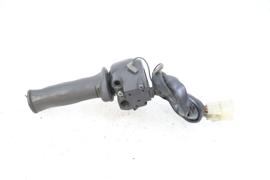 photo de RECHTER STUURSCHAKELAAR SUZUKI BURGMAN 125 (2015 - 2017) - Bevestigingspunten