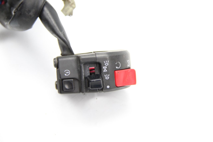 photo de RECHTS STUURSCHAKELAAR YAMAHA TDM ABS 900 (2002 - 2014) - Detail van het onderdeel