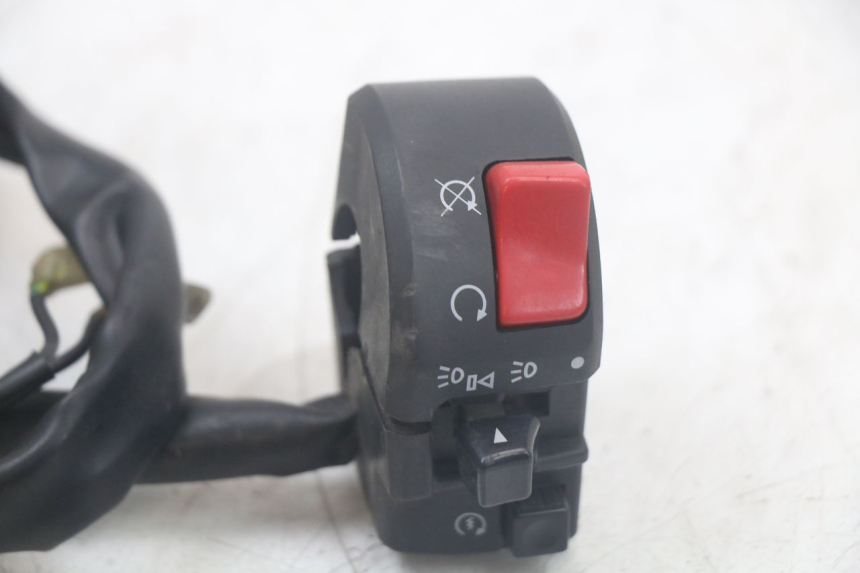 photo de RECHTS STUURSCHAKELAAR YAMAHA TDM ABS 900 (2002 - 2014) - Detail van het onderdeel