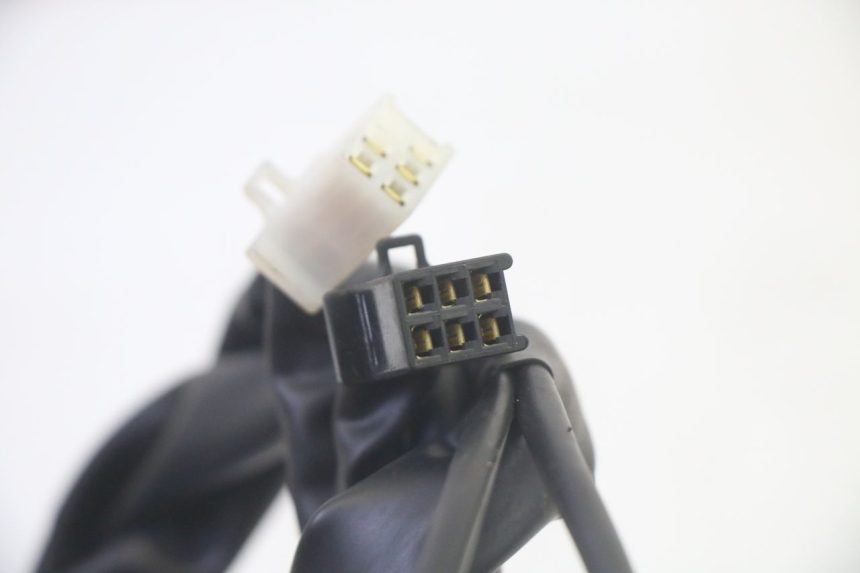 photo de RECHTS STUURSCHAKELAAR YAMAHA TRICITY 300 (2020 - 2024) - Staat van het oppervlak