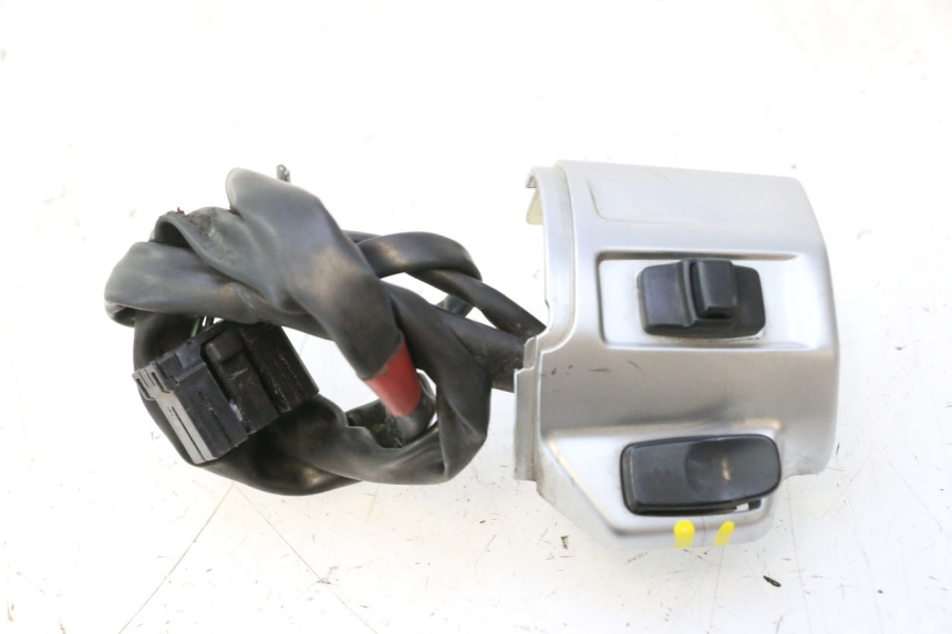 photo de RECHTS STUURSCHAKELAAR PIAGGIO VESPA PRIMAVERA 2T 50 (2013 - 2018) - Hoofdaanzicht
