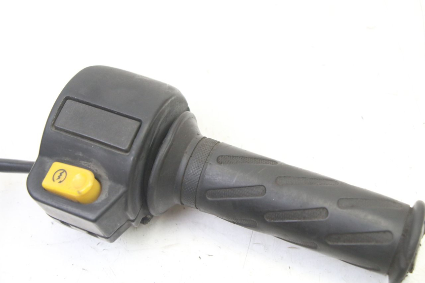 photo de RECHTER STUURSCHAKELAAR PEUGEOT VIVACITY NEW 2T 50 (2008 - 2017) - Detail van het onderdeel