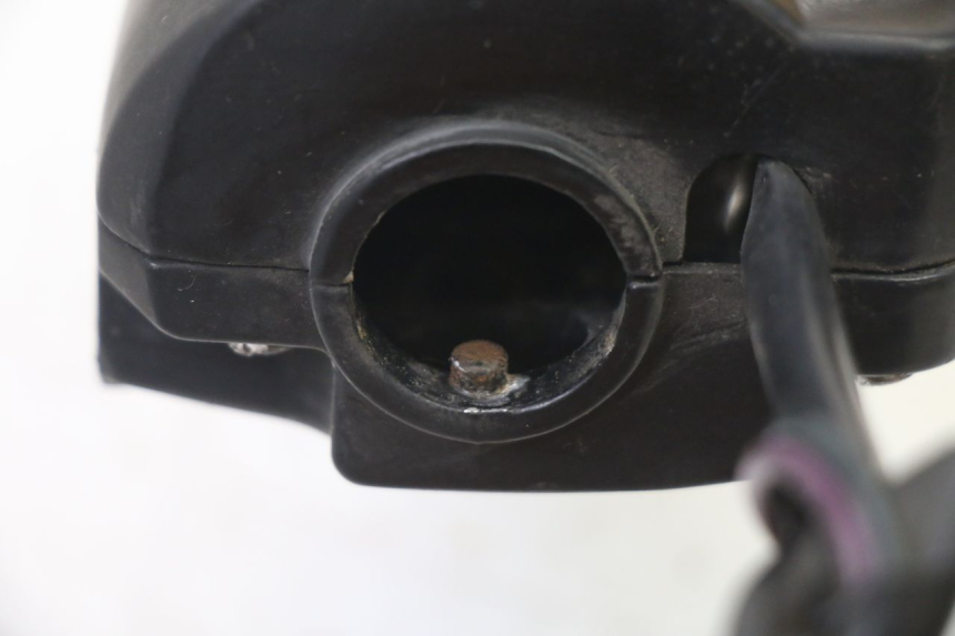 photo de RECHTER STUURSCHAKELAAR PEUGEOT VIVACITY NEW 2T 50 (2008 - 2017) - Bevestigingspunten