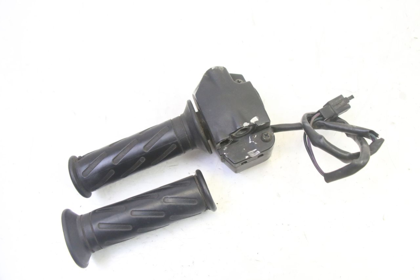 photo de RECHTER STUURSCHAKELAAR PEUGEOT VIVACITY NEW 2T 50 (2008 - 2017) - Andere kijkhoek