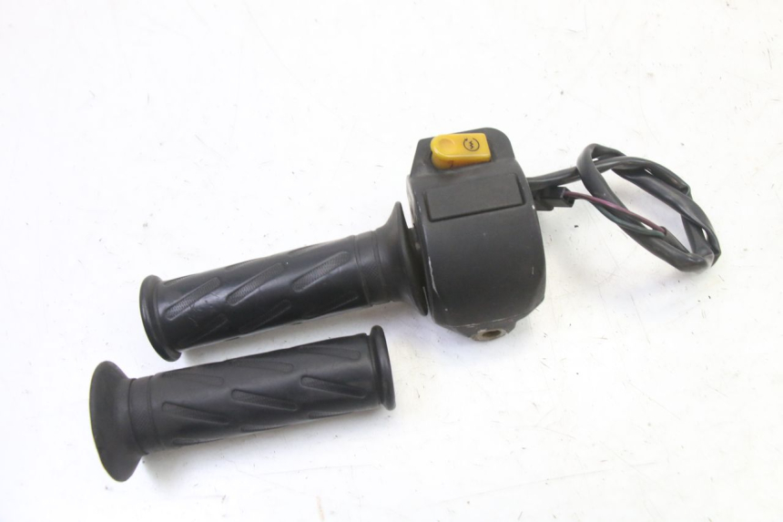 photo de RECHTER STUURSCHAKELAAR PEUGEOT VIVACITY NEW 4T 50 (2008 - 2017) - Andere kijkhoek