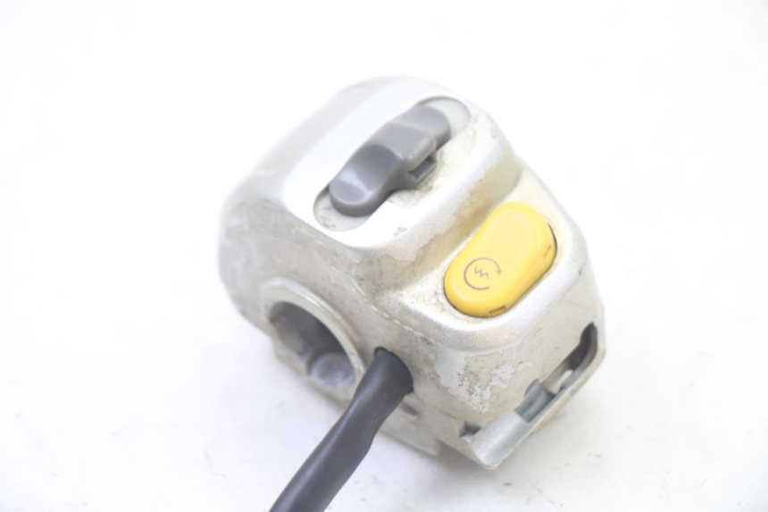 photo de RECHTER STUURSCHAKELAAR YAMAHA WHY 50 (1998 - 2000) - Technische close-up