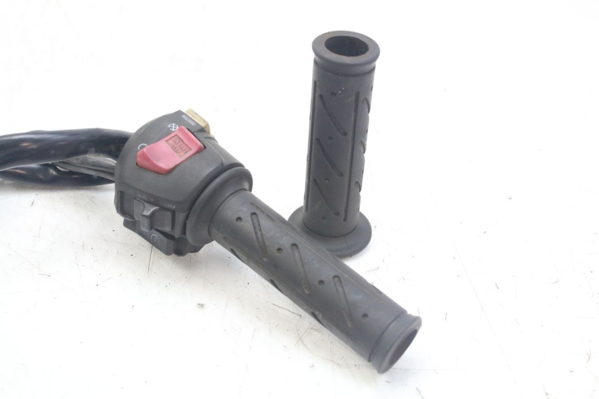 photo de RECHTER STUURSCHAKELAAR KYMCO X-CITING XCITING 400 (2014 - 2018) - Overzicht