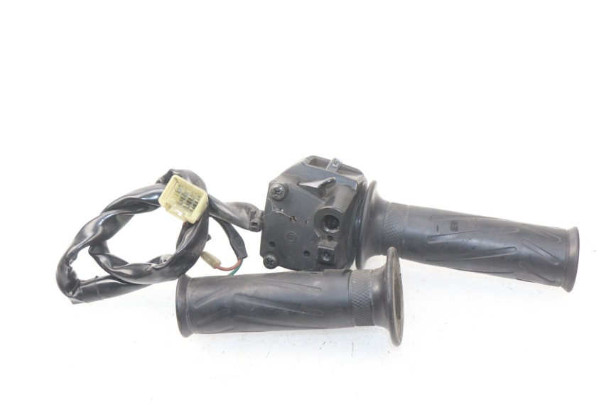 photo de RECHTER STUURSCHAKELAAR YAMAHA X-MAX XMAX 125 (2010 - 2013) - Andere kijkhoek