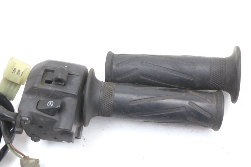 photo de RECHTER STUURSCHAKELAAR YAMAHA X-MAX XMAX 125 (2010 - 2013) - Andere kijkhoek