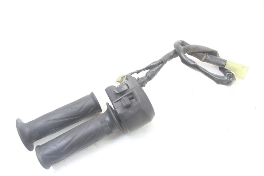 photo de RECHTER STUURSCHAKELAAR YAMAHA X-MAX XMAX 125 (2010 - 2013) - Andere kijkhoek