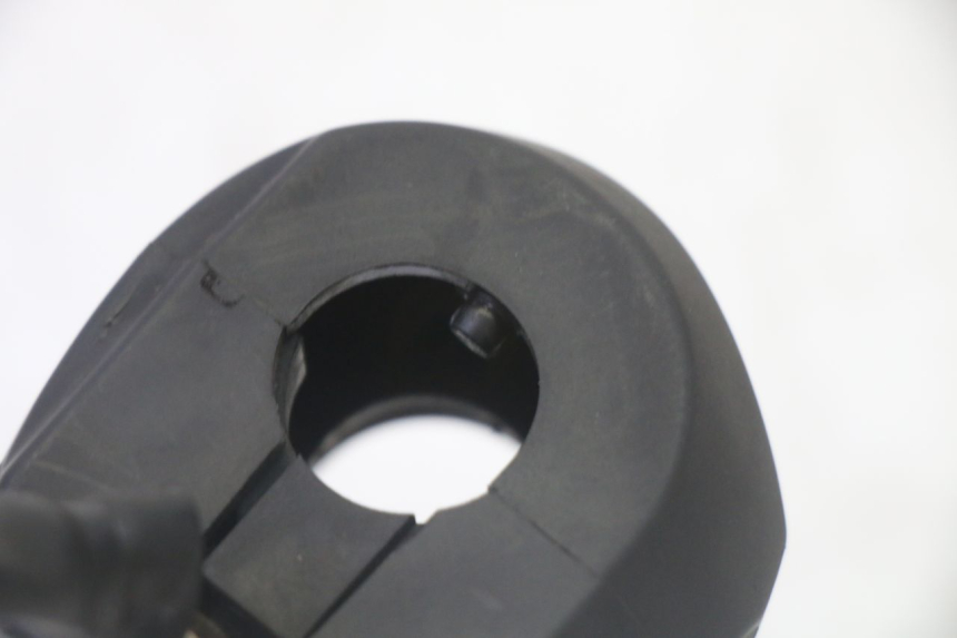 photo de RECHTER STUURSCHAKELAAR YAMAHA X-MAX XMAX 125 (2010 - 2013) - Technische close-up