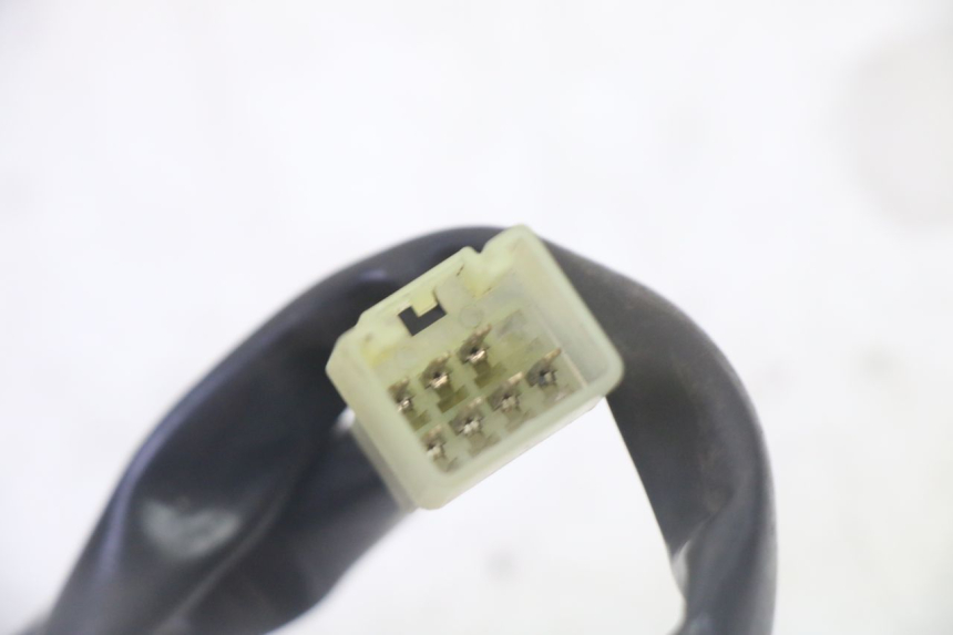 photo de RECHTER STUURSCHAKELAAR YAMAHA X-MAX XMAX 125 (2010 - 2013) - Bevestigingspunten