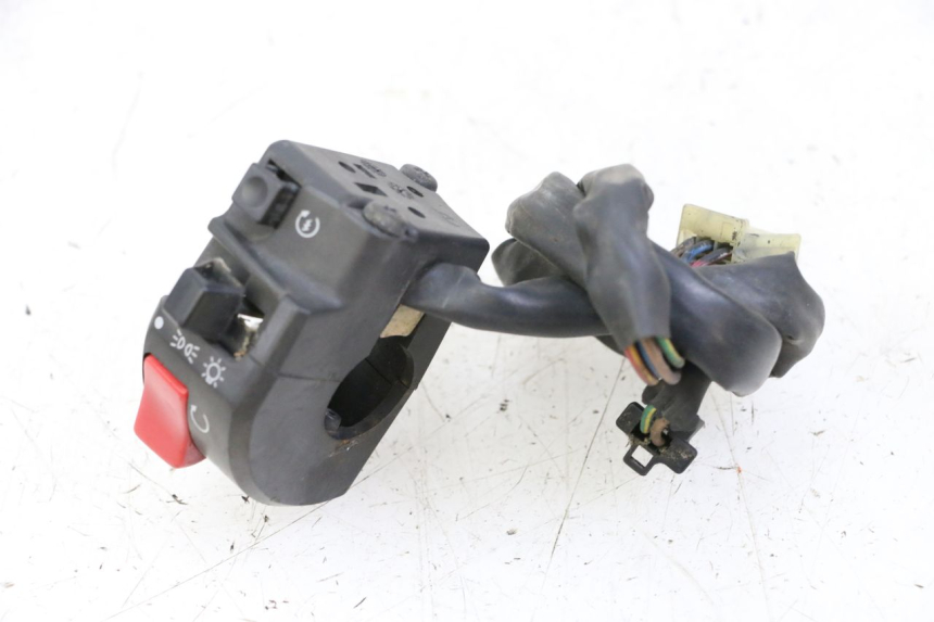 photo de RECHTER STUURSCHAKELAAR YAMAHA XJN DIVERSION 600 (2000 - 2003) - Zoom op gebruiksstaat