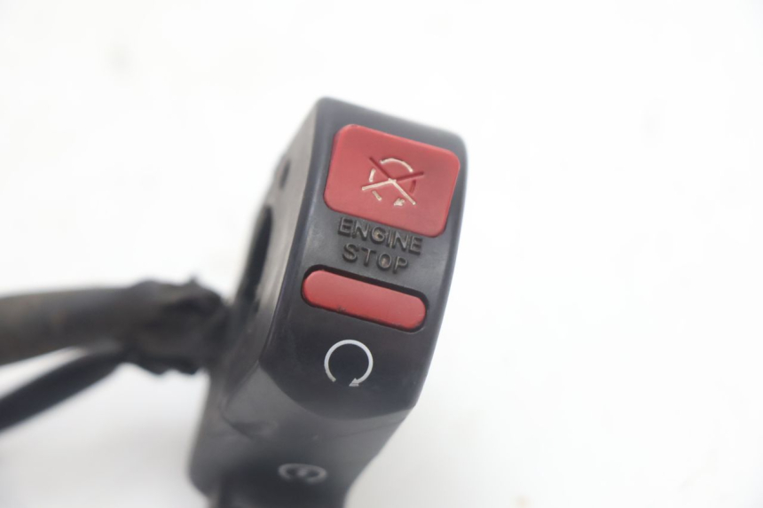 photo de RECHTS SCHAKELAAR HONDA XLV VARADERO 125 (2007 - 2012) - Detail van het onderdeel