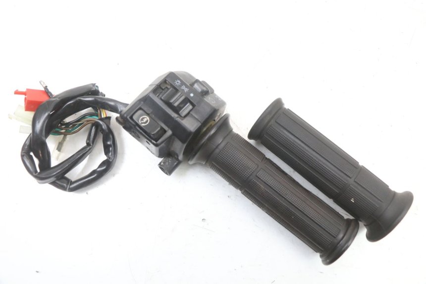 photo de RECHTER STUURSCHAKELAAR SYM XS 125 (2007 - 2016) - Hoofdaanzicht