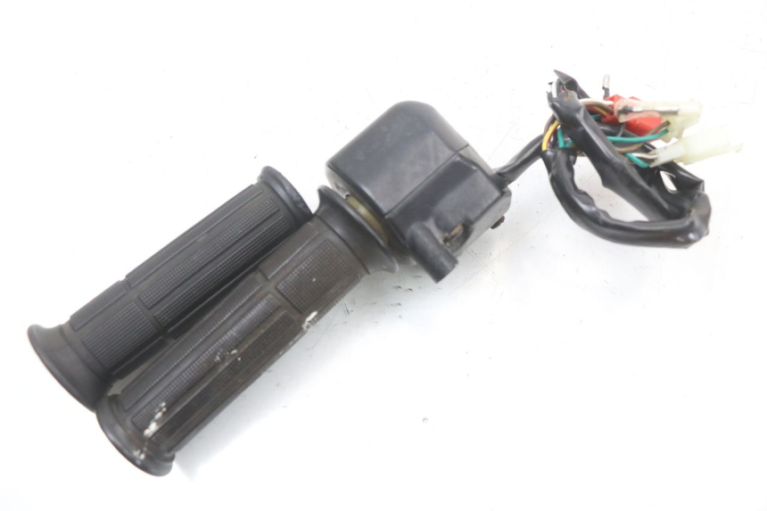 photo de RECHTER STUURSCHAKELAAR SYM XS 125 (2007 - 2016) - Andere kijkhoek