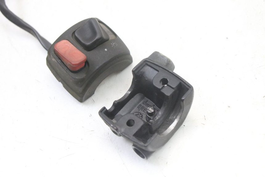 photo de RECHTS STUURSCHAKELAAR YAMAHA BW'S NG NEXT GENERATION 50 (1996 - 2003) - Andere kijkhoek