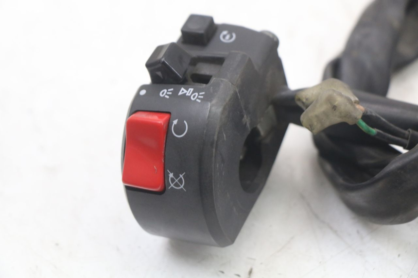 photo de RECHTS STUURSCHAKELAAR YAMAHA FJR ABS 1300 (2006 - 2012) - Technische close-up