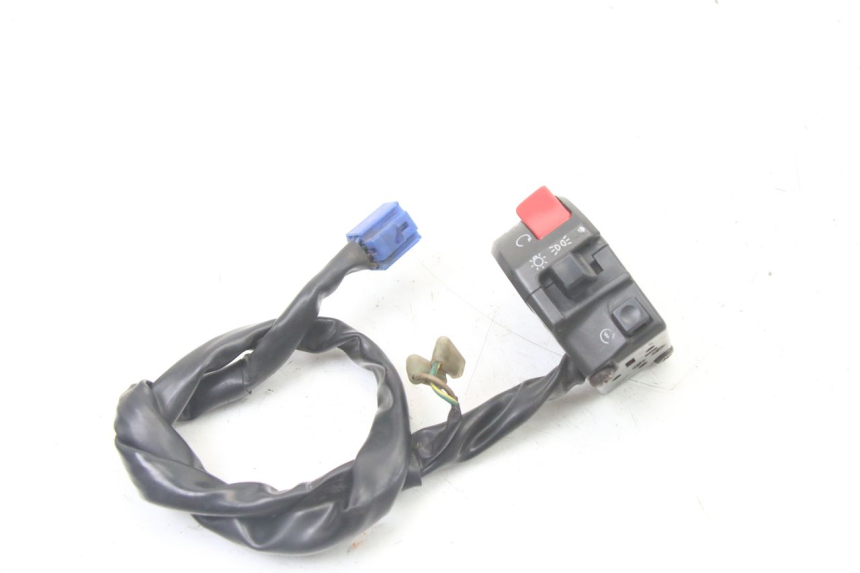 photo de RECHTER STUURSCHAKELAAR YAMAHA FZS FAZER 600 (2001 - 2003) - Zoom op gebruiksstaat