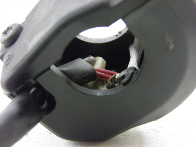 photo de RECHTER STUURSCHAKELAAR YAMAHA TDM 900 (2004 - 2006) - Detail van het onderdeel