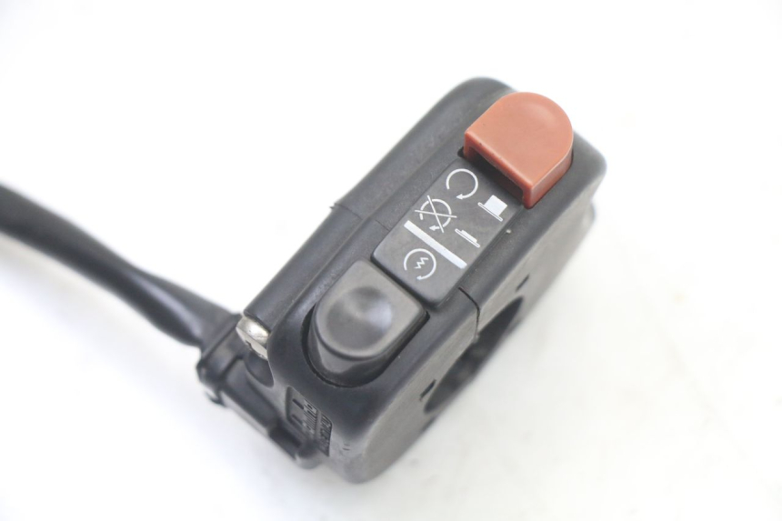 photo de RECHTS STUURSCHAKELAAR YAMAHA TZR 50 (2008 - 2016) - Detail van het onderdeel