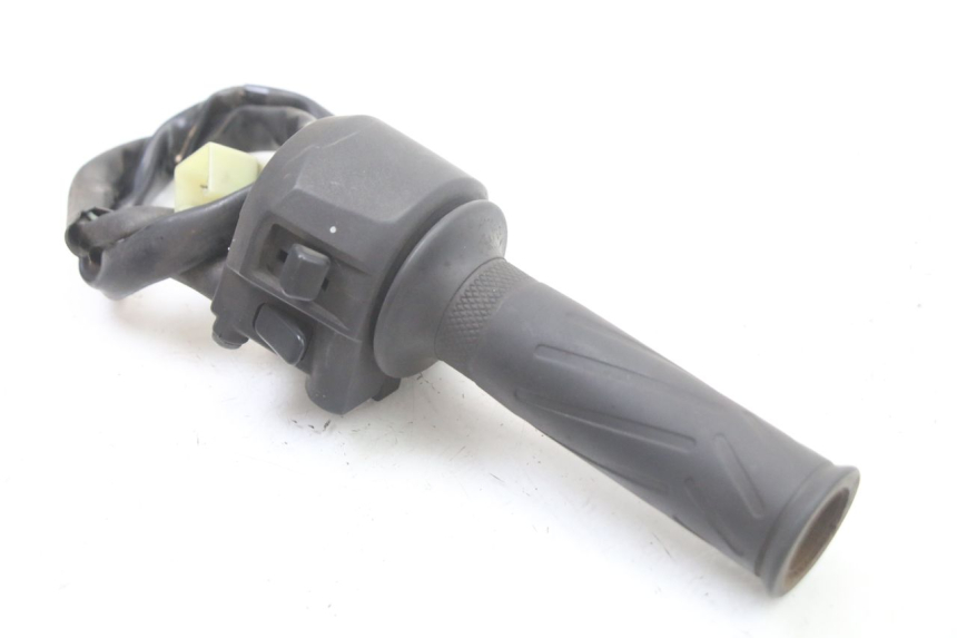 photo de RECHTS STUURSCHAKELAAR YAMAHA X-MAX XMAX ABS 250 (2010 - 2014) - Zoom op gebruiksstaat