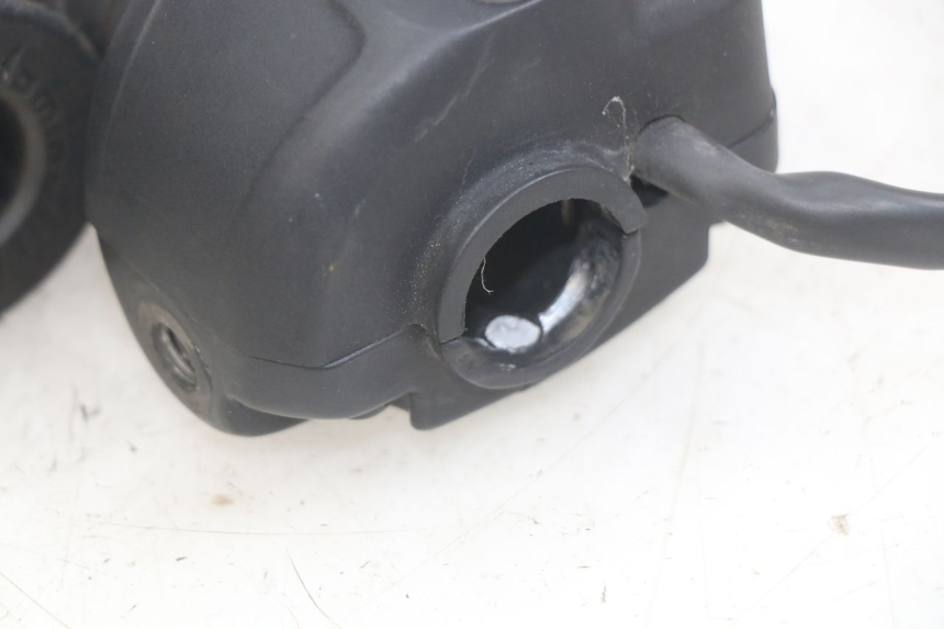 photo de RECHTER STUURSCHAKELAAR YAMAHA YP MAJESTY 125 (1998 - 2001) - Andere kijkhoek