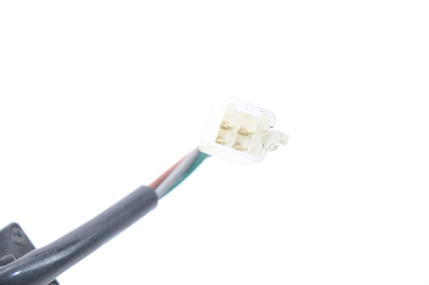 photo de SCHAKELAAR NOODKNIPPERLICHTEN SYM GTS EFI ABS 125 (2012 - 2016) - Detail van het onderdeel