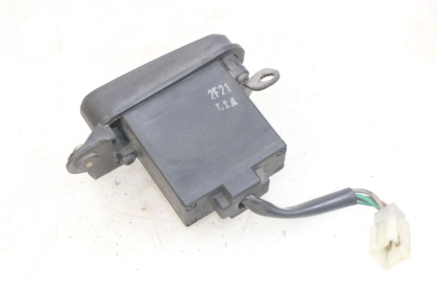 photo de SCHAKELAAR NOODKNIPPERLICHTEN SYM GTS EFI 125 (2012 - 2016) - Andere kijkhoek