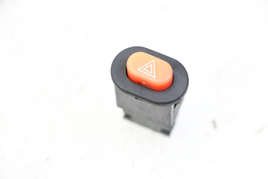 photo de SCHAKELAAR NOODKNIPPERLICHTEN LONGJIA SHARPY 125 (2020 - 2024) - Hoofdaanzicht