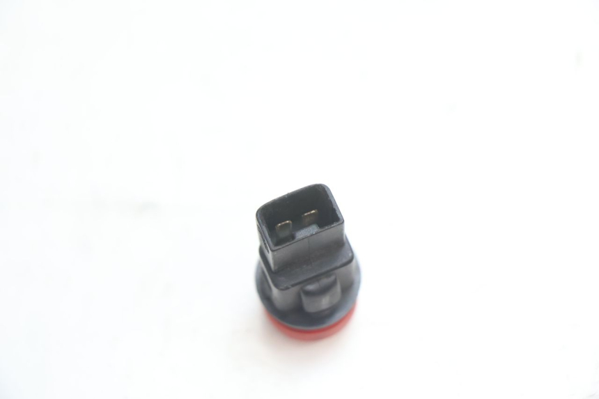 photo de SCHAKELAAR NOODKNIPPERLICHTEN PIAGGIO MP3 LT 300 (2010 - 2016) - Andere kijkhoek