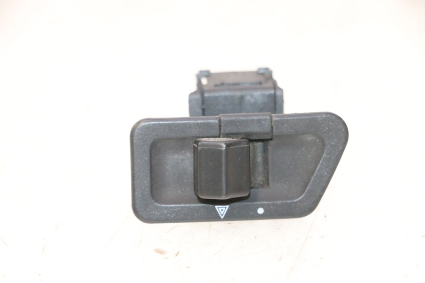 photo de SCHAKELAAR NOODKNIPPERLICHTEN YAMAHA XMAX X-MAX 125 (2006 - 2009) - Hoofdaanzicht