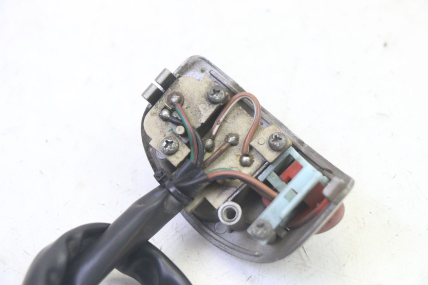 photo de LINKER STUURSCHAKELAAR QUADRO 4 4D 350 (2015 - 2018) - Staat van het oppervlak