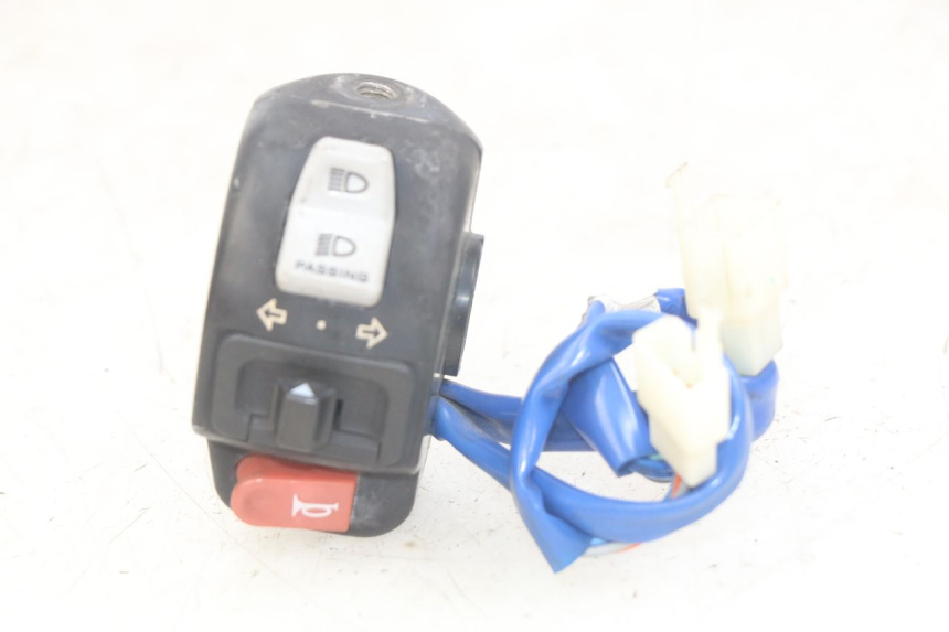 photo de LINKER STUURSCHAKELAAR KYMCO AGILITY 16+ 4T 50 (2018 - 2023) - Hoofdaanzicht