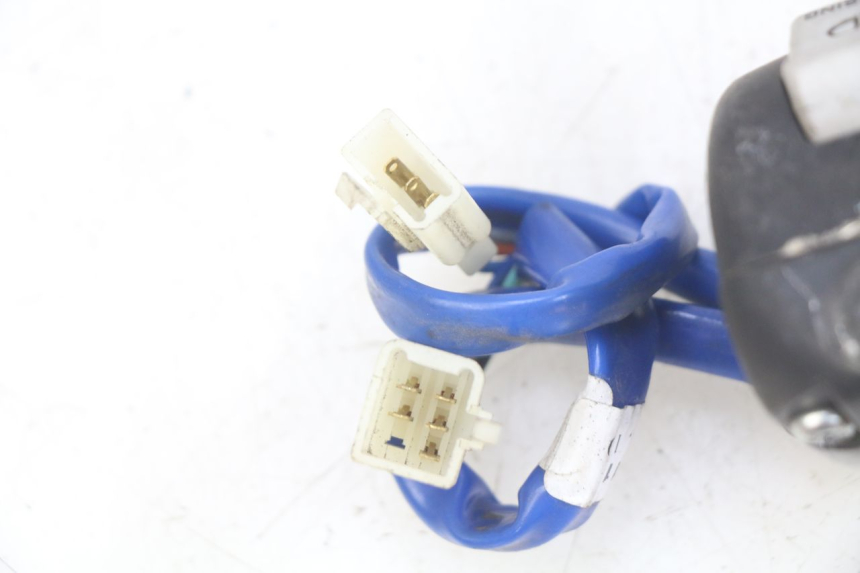 photo de LINKER STUURSCHAKELAAR KYMCO AGILITY 16+ 4T 50 (2018 - 2023) - Detail van het onderdeel